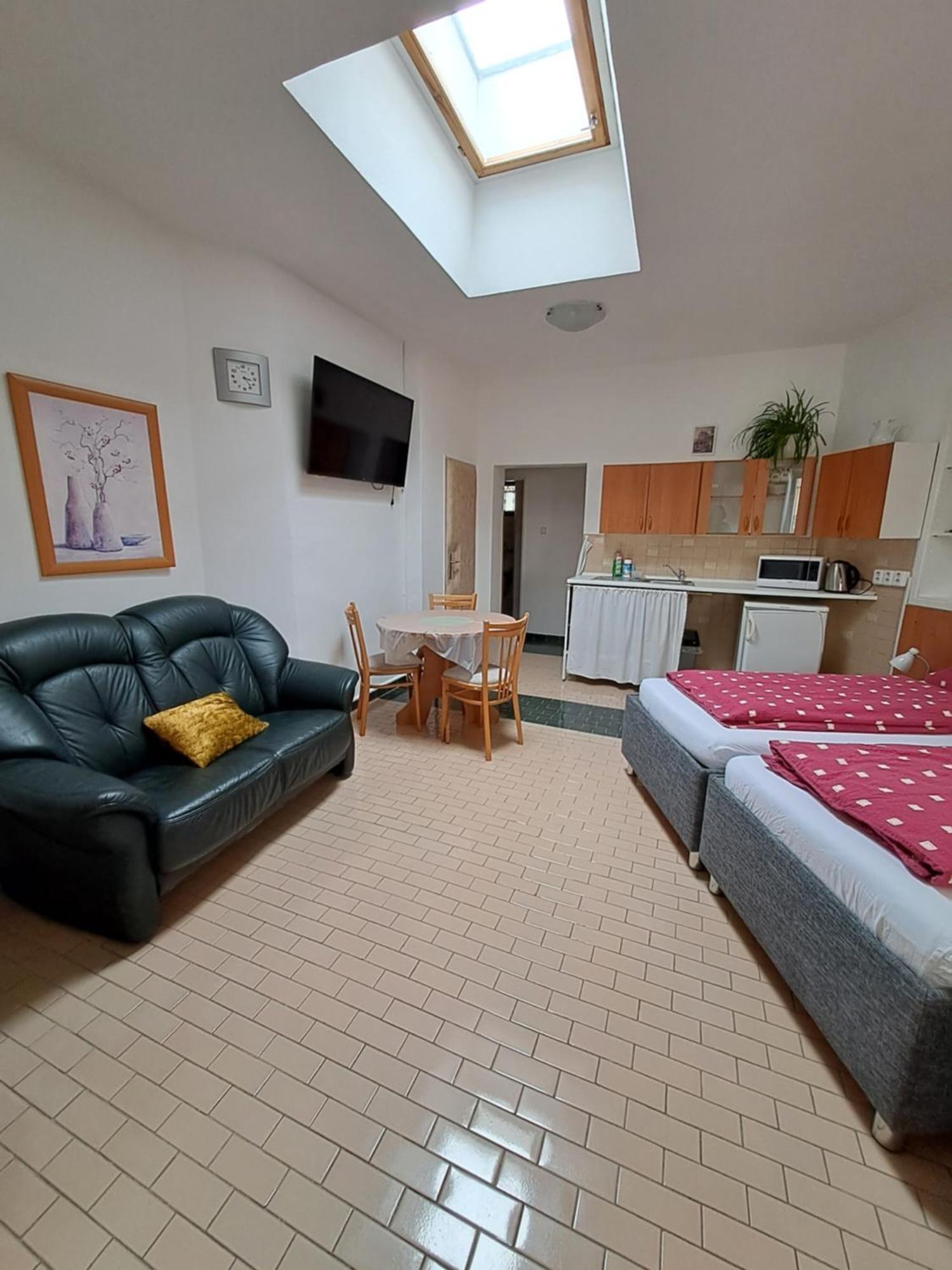 Ferienwohnung Pension Dana Karaskova Kutná Hora Zimmer foto