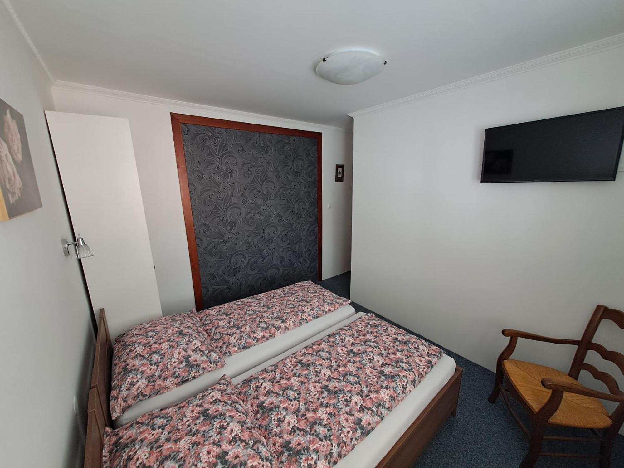 Ferienwohnung Pension Dana Karaskova Kutná Hora Zimmer foto