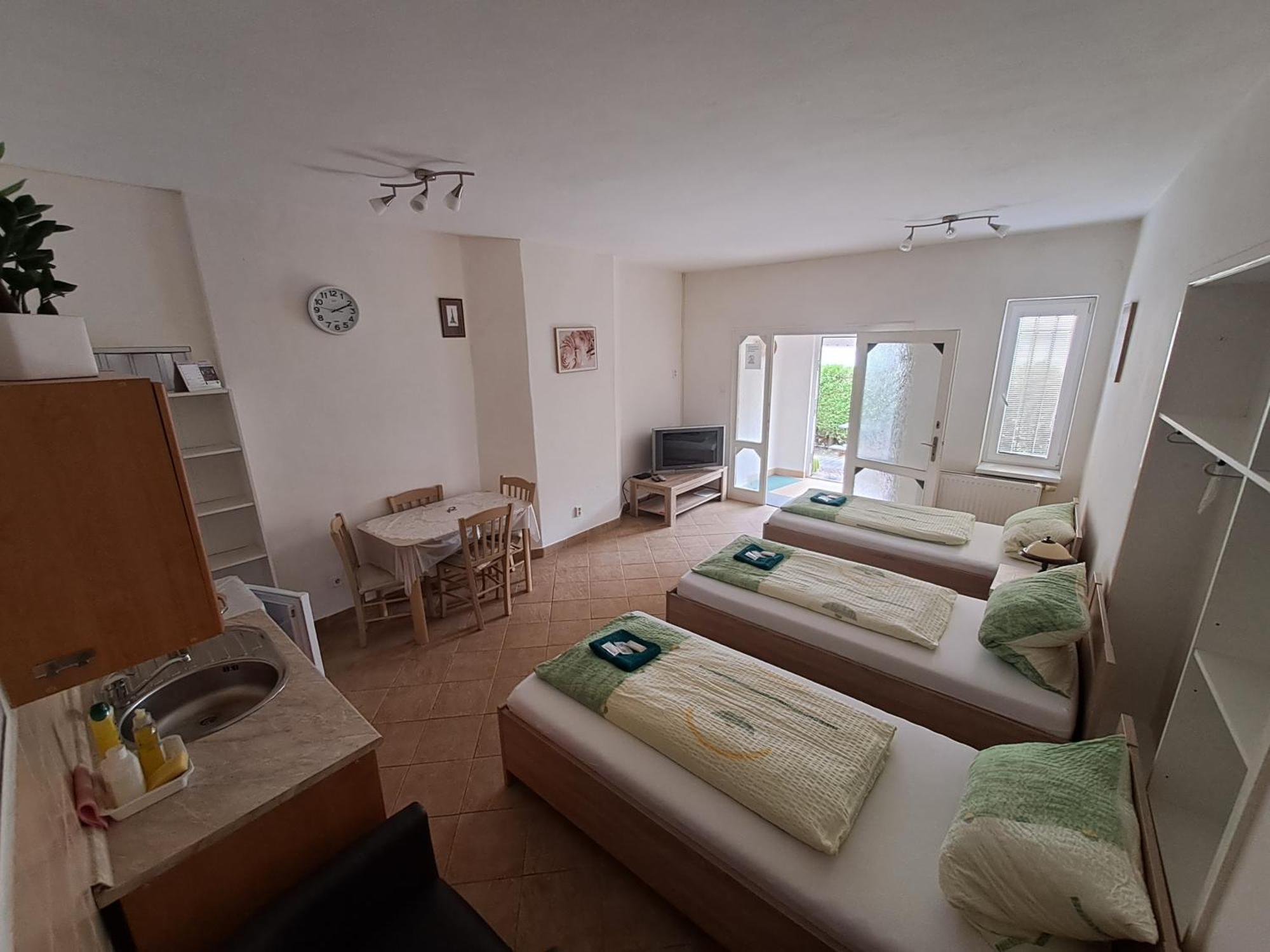 Ferienwohnung Pension Dana Karaskova Kutná Hora Zimmer foto